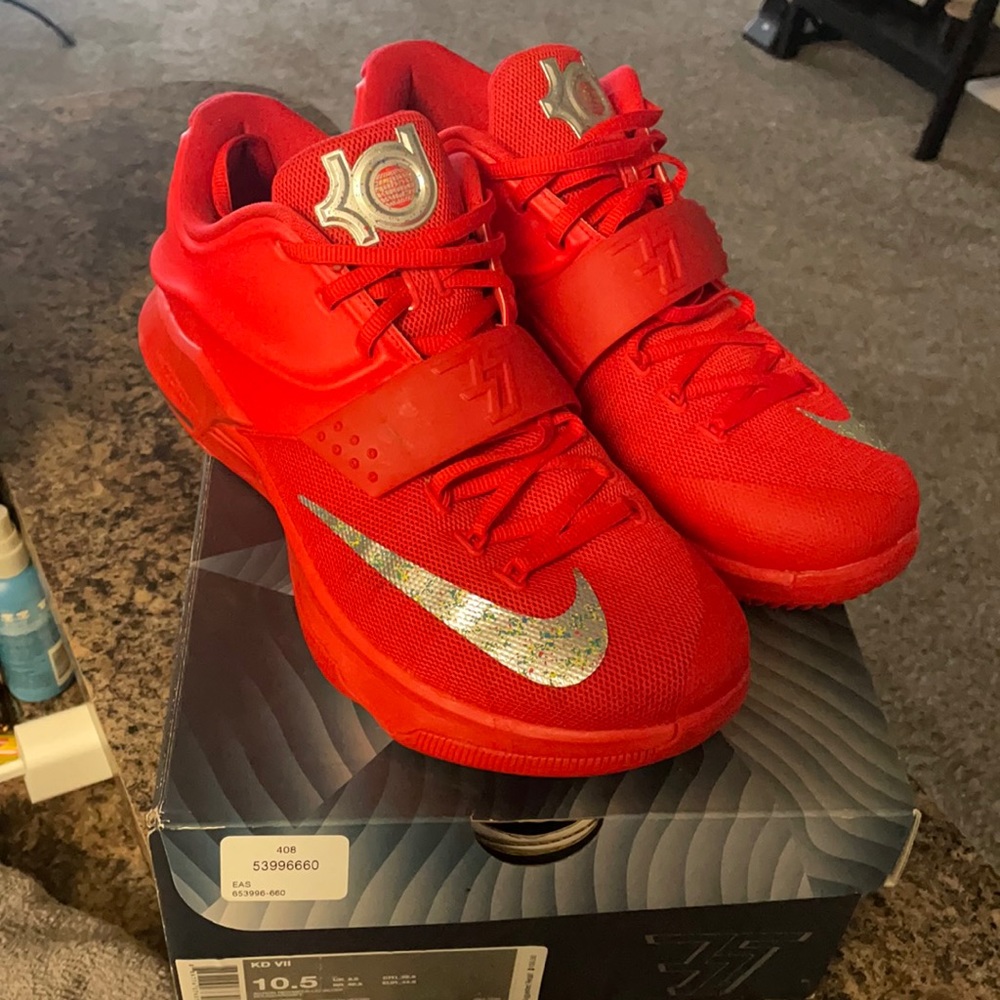 Nike KD 7! All red pair! Size 10.5 with OG Box !